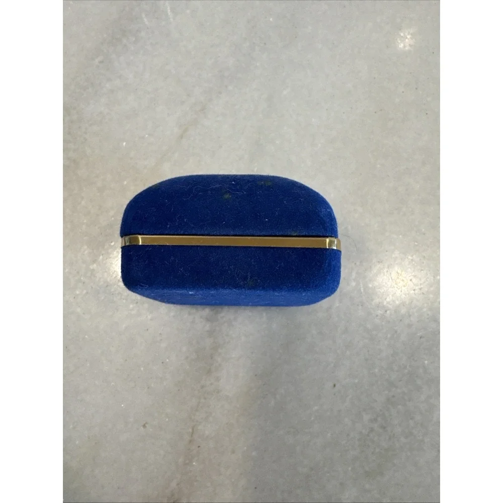 Vintage Blue Velvet Royal Jewel Jewelry Display Box‎